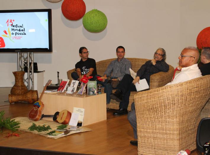 rueda_de_prensa_sobre_13_festival_de_poesia6