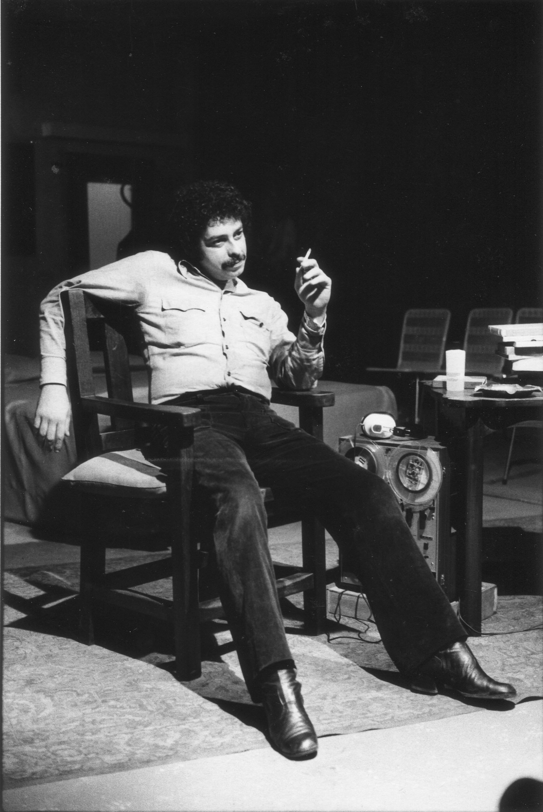 Jose Ignacio Cabrujas. Fotografo Ricardo Armas. 1975