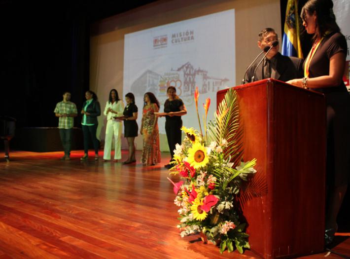entrega_de_reconocimientos_para_empleados_de_bnv2