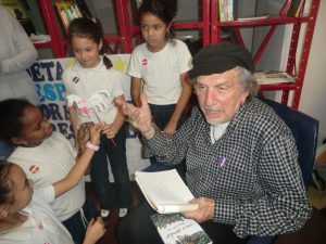 Conversando a través de la poesía con Luis Alberto Crespo