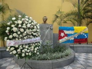 Ofrenda por los 167 años del nacimiento de Martí
