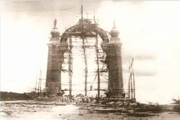 Haiman-el-troudi-monumento-campo-de-carabobo-un-paseo-por-la-historia-21