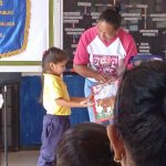 Leer en familia «entre nietos y abuelos» en Tucupiro