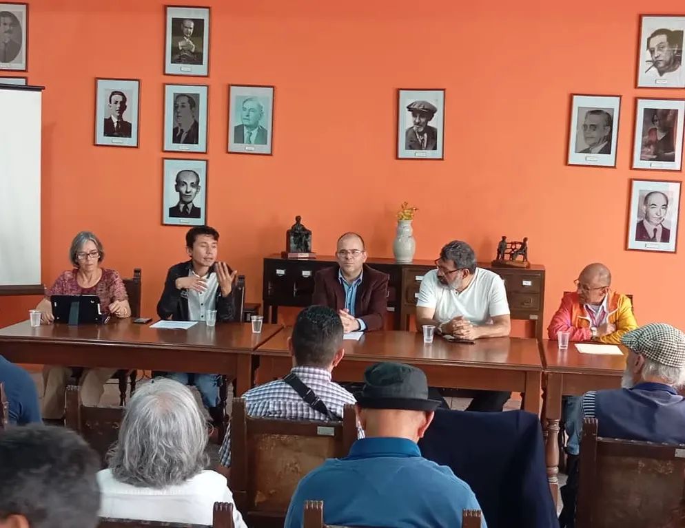 Reposta_447518677_958004995869285_2603219598992824020_nwebp